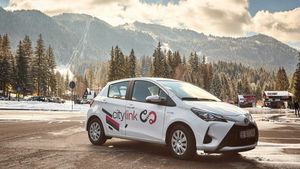 Citylink, platforma românească de car-sharing, se extinde în Brașov și crește flota de biciclete în București