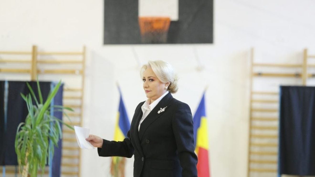 Viorica Dăncilă a votat la referendum ”pentru valorile în care crede”: Va vota și Dragnea, ”poate puțin mai tâziu”