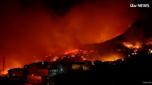 Avertizare de călătorie, Spania. Restricții de circulație în insula Gran Canaria din cauza unui incendiu puternic/ Au fost evacuate 4000 de persoane