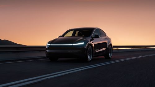 RAPORT Tesla a avut parte de teste dificile pentru Robotaxi / Trei accidente în prima zi de teste în Texas