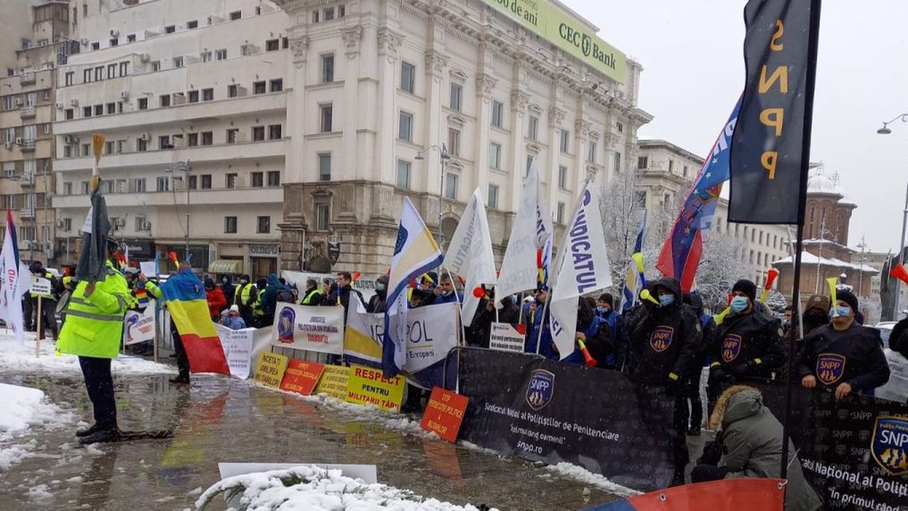 Noi proteste ale sindicaliștilor față de înghețarea salariilor și a pensiilor