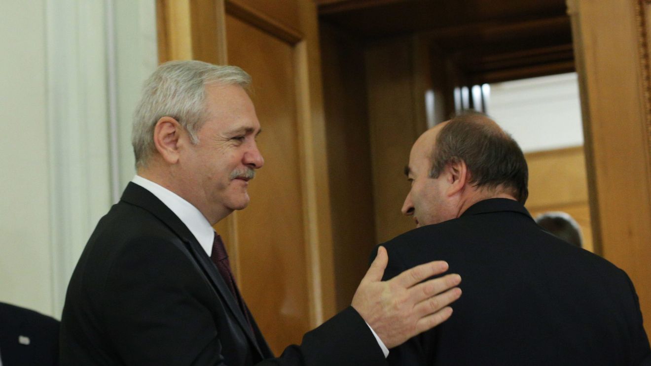 Dragnea îi transmite un avertisment lui Tudorel Toader, sugerând că moțiunea simplă depusă de opoziție ar putea fi adoptată