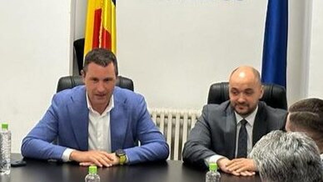 Andrei Rudolf Corlan, numit în funcția de Comisar general al Gărzii de Mediu / Afiliat organizației PNL Neamț, acesta a fost secretar de stat în Ministerul Mediului