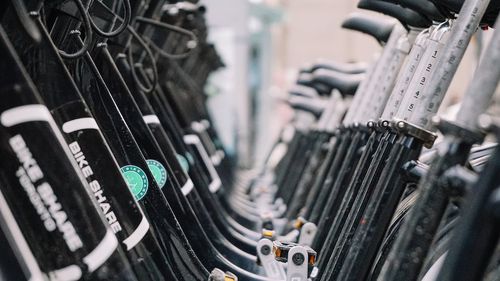 Doi importatori de biciclete electrice din Belgia, acuzați de o fraudă vamală de 6,6 milioane de euro / Parchetul European: Au fost importante din China dezasamblate pentru a evita plata taxelor antidumping