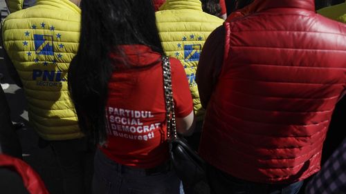 Ping-pong PNL-PSD / Stroe: Agresivitatea şi aroganţa - parte din ADN-ul PSD / Romaşcanu despre PNL: Acum "mâncăm meduze"