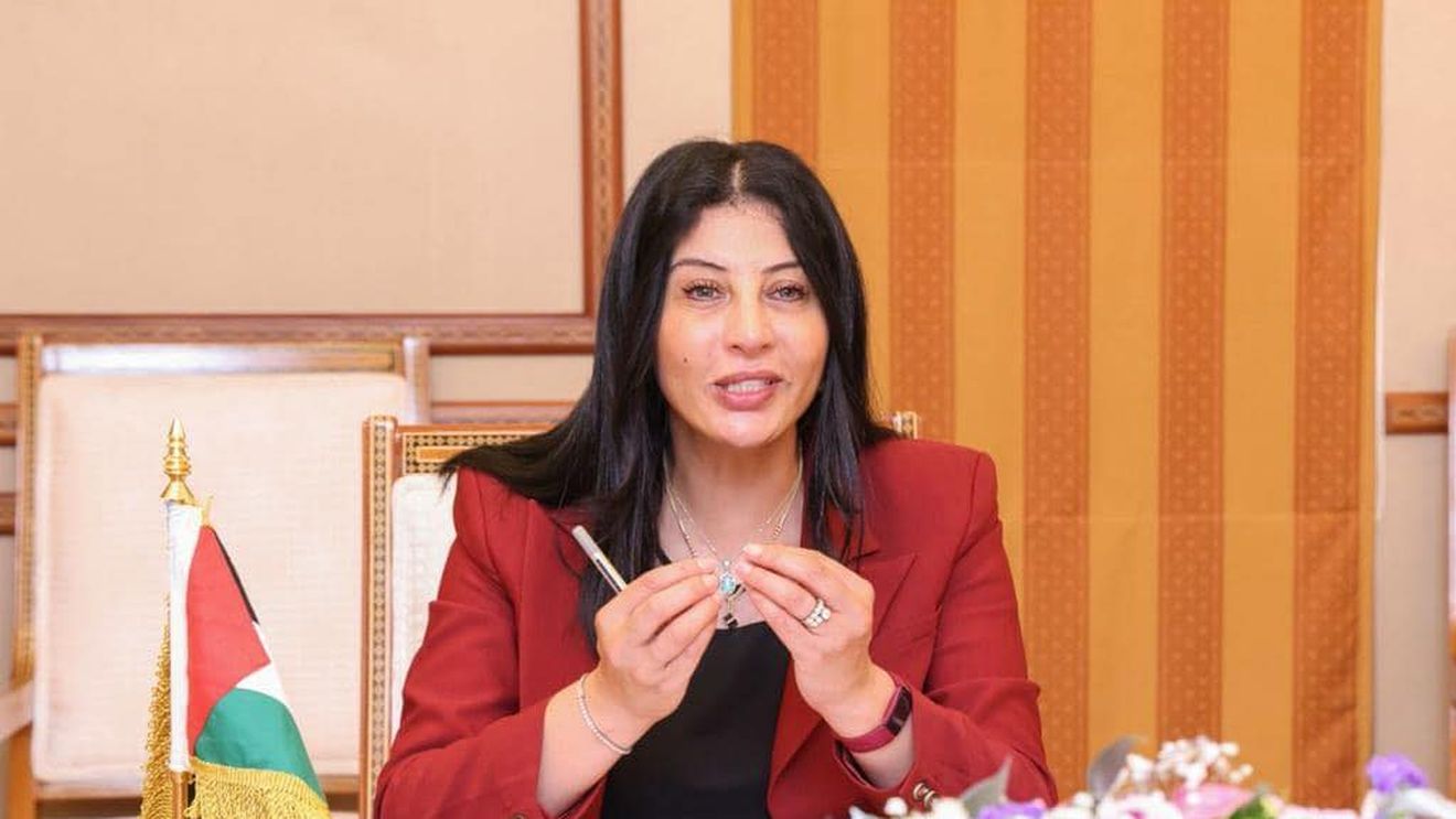Vice-ministrul Afacerilor Externe din Palestina, Amal Jadou: Israelul a semnat acorduri cu palestinienii şi vrem să vedem că acestea sunt respectate. Iar când sunt încălcări ale dreptului internaţional, vrem să vedem că sunt repercusiuni pentru Israel / SUA, ca personaj important pe arena internaţională, să se asigure că legea internațională e respectată și în cazul Palestinei