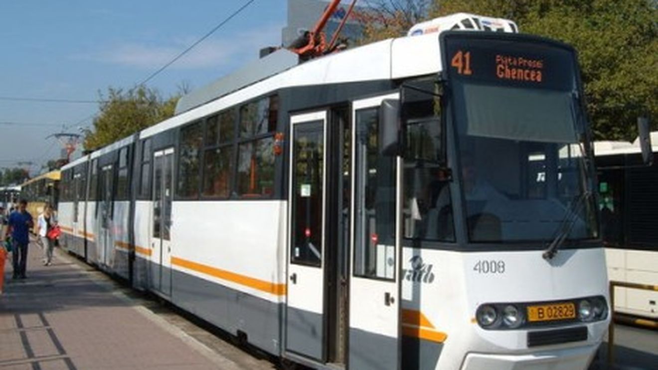 Circulația tramvaielor 41, suspendată timp de cinci zile în Capitală/ Se introduce linia navetă de autobuze 641