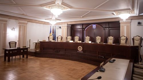 Contestațiile care vizau candidaturile lui Marcel Ciolacu și Ludovic Orban, respinse de Curtea Constituțională ca inadmisibile