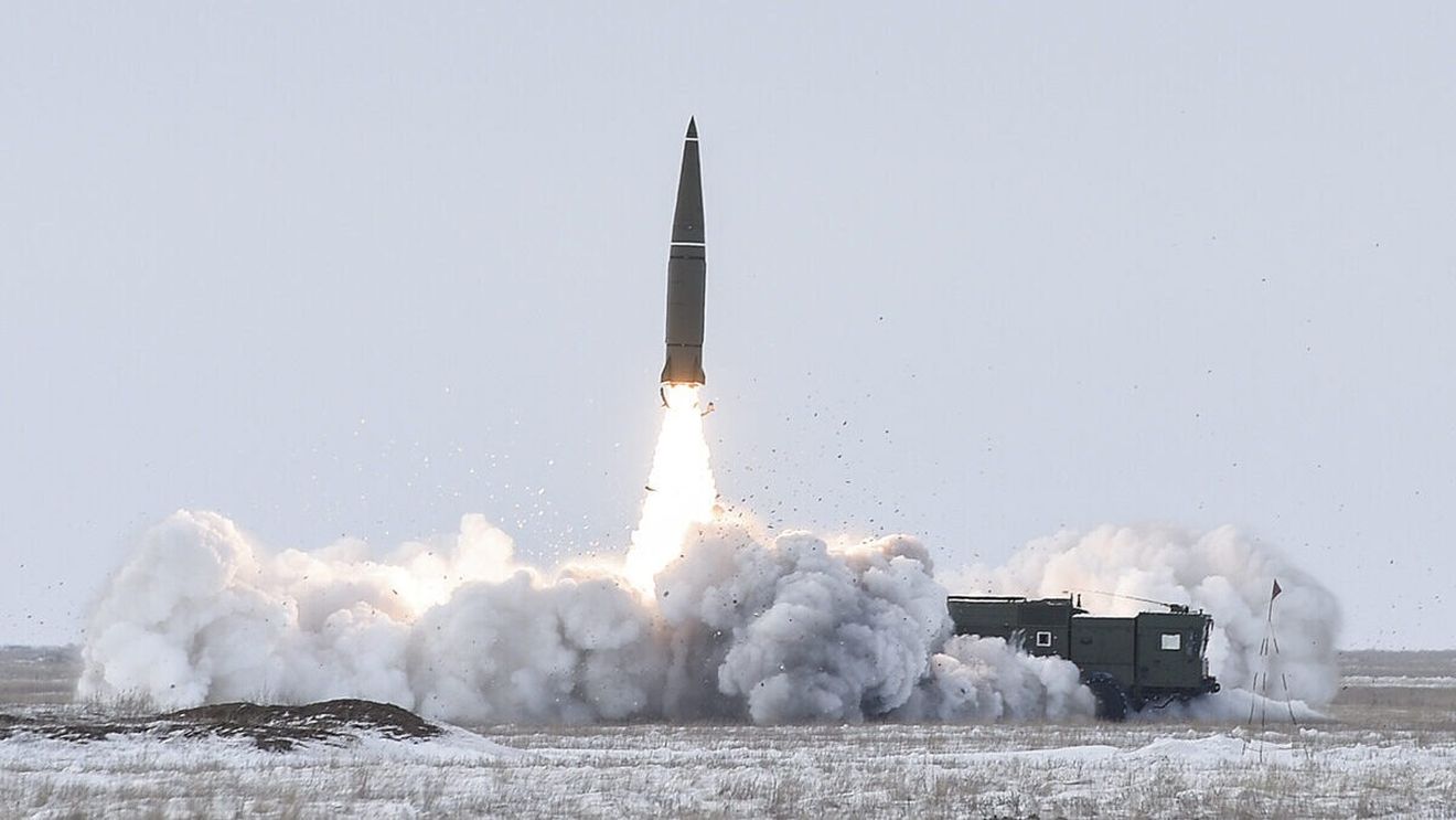Rusia anunţă că exerciţiile nucleare non-strategice implică rachete Iskander