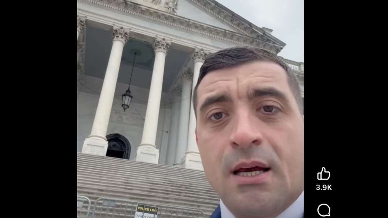 Extremistul Simion, din SUA: În acest moment doar administrația Trump ne mai poate salva. Nefericitul Muraru vrea ca noi să fim arestați dar noi reprezentăm mișcarea a cel puțin jumătate din populație României