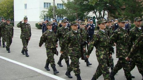 Elevii şi studenţii din instituţiile de învăţământ ale MApN vor fi testaţi pentru depistarea noului coronavirus, la reluarea cursurilor în format fizic