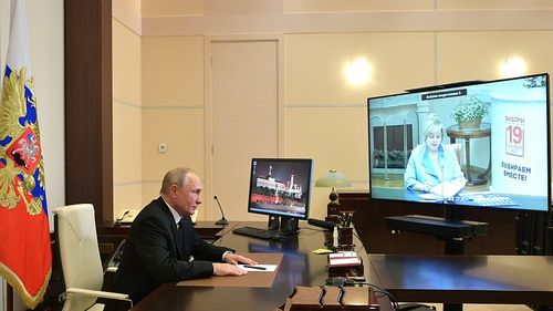 Partidul pro-prezidențial Rusia Unită câștigă peste 2/3 din mandate în alegerile parlamentare, opoziția acuză fraude masive