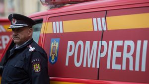 ISU Constanța: Țeavă de petrol fisurată la Năvodari / Intervin pompierii