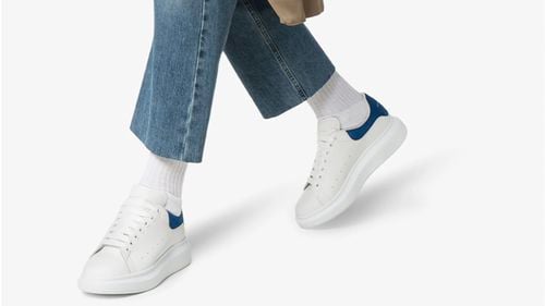 Te fac șosetele pe care le porți să pari bătrân? / Din ce generație faci parte în funcție de acest articol de îmbrăcămite aparent neimportant