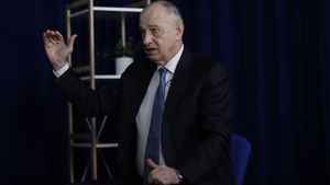 VIDEO INTERVIUL INTEGRAL cu Mircea Geoană: Am strâns câteva sute de mii de euro în campanie și gâfâim rău / Există riscul ca Trump să taie sprijinul militar pentru Ucraina / Nu voi mai da șefia SRI unui politician de la opoziție
