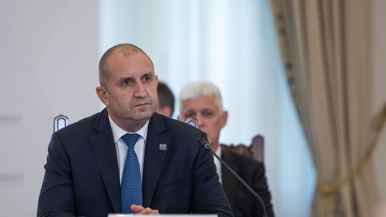 Președintele bulgar a refuzat să promulge acordul privind furnizarea de transportoare blindate de trupe către Ucraina