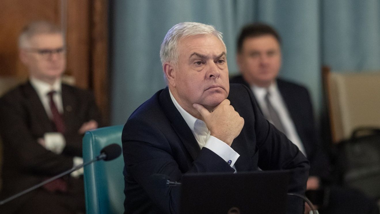 USR: Ministrul Tîlvăr, chemat în Parlament la Ora Guvernului / PSD şi PNL, acuzate că au refuzat să transmită cererea ministrului / Senator: Este un abuz grav şi o încălcare a normelor democratice din Parlament