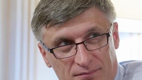 Cătălin Avramescu a renunțat să mai candideze la prezidențiale, la doar câteva zile după intrarea în cursă. El a invocat motive personale