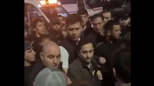 Un avion care venea de la Tel Aviv a fost atacat de protestatarii din regiunea rusească Daghestan, cu populație majoritar musulmană/ Manifestanții au intrat pe pista de aterizare