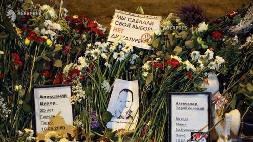 Sute de persoane au participat la înmormântarea tânărului din orașul Gomel, Belarus, care fusese arestat în timpul manifestațiilor împotriva președintelui Aleksandr Lukaşenko