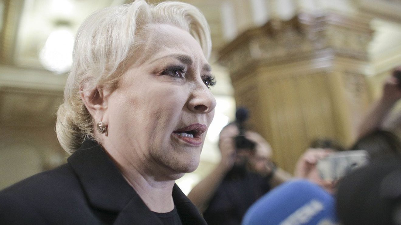 Dăncilă: „Nu a fost încă respins comisarul european”