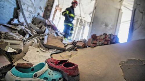 VIDEO Patru persoane au murit în urma exploziilor de la centrul comercial din Kiev