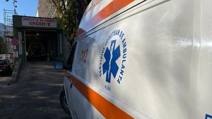 UPDATE Eforie Nord: 13 persoane cu stare de rău după un tratament la piscină, două au ajuns la spital / Suspiciune de intoxicație cu clor