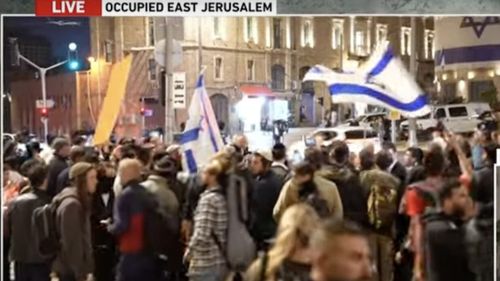 Poliția israeliană, confruntări cu protestatari de extremă dreaptă la Ierusalim / Pe unele pancarte erau scrise mesaje interzise precum „un glonţ în cap pentru fiecare terorist”