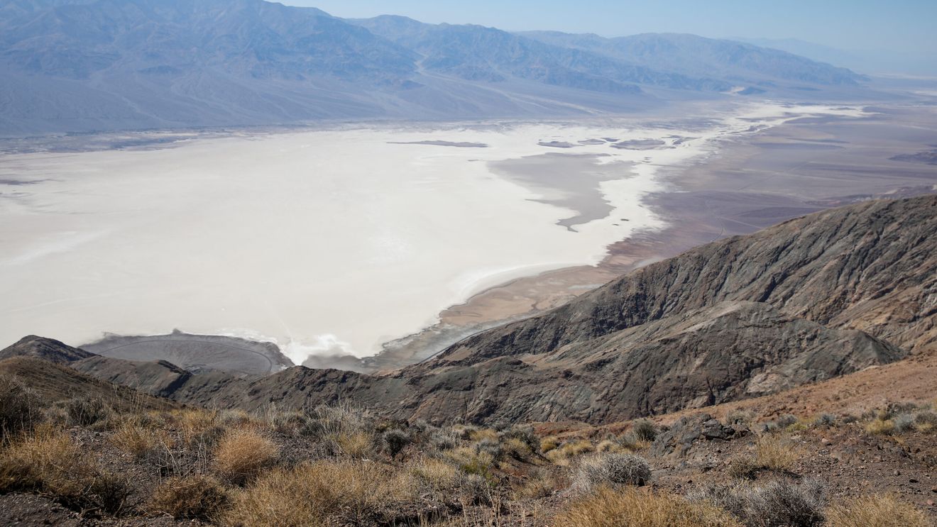 Un lac antic reapare în California după precipitații record