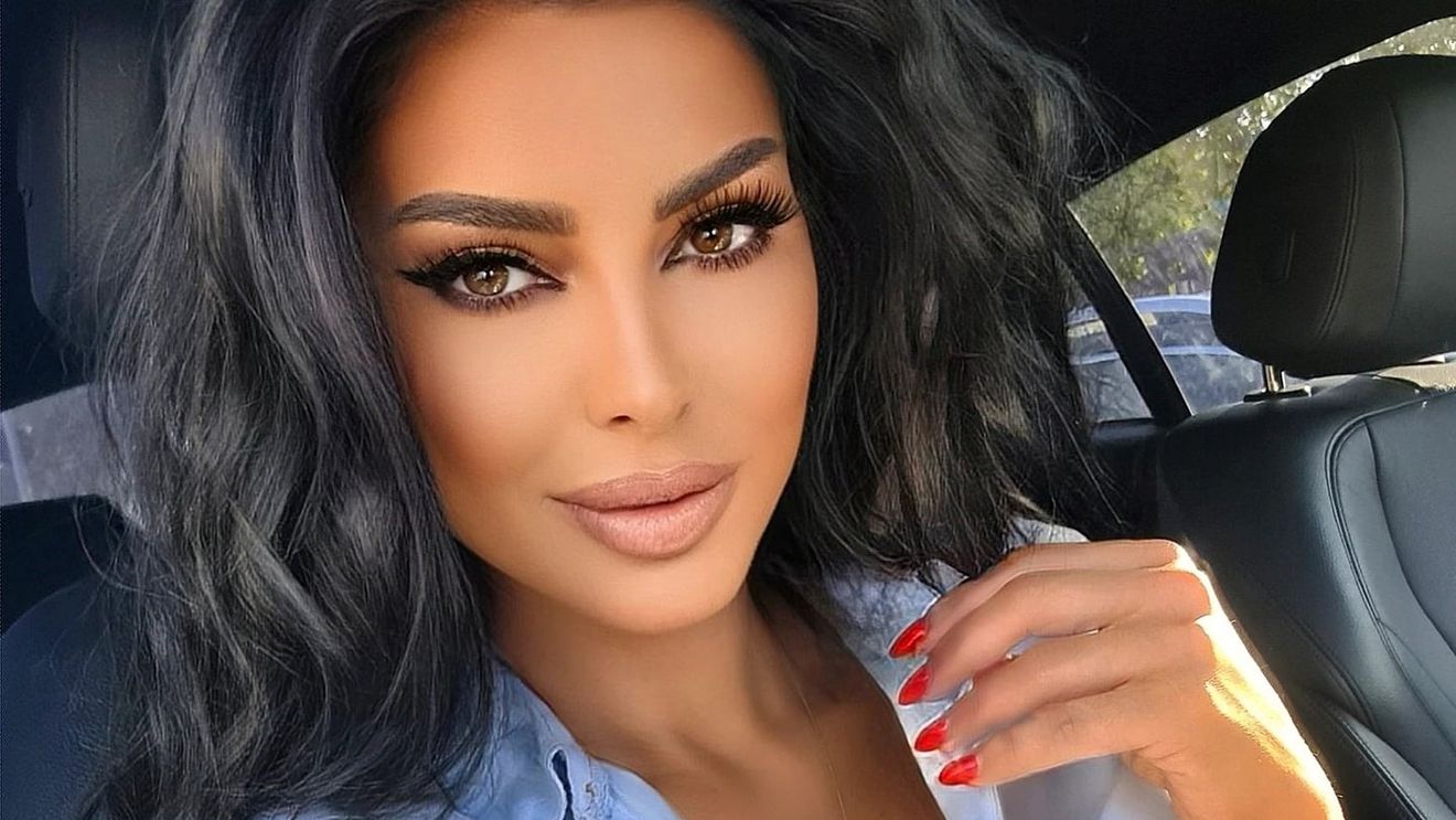 Oficial. Raluca Paraschiv, o dansatoare specializată în dansuri orientale și machiaj, susținută de PNL, este angajată într-o filială a Transelectrica. Ce salariu încasează