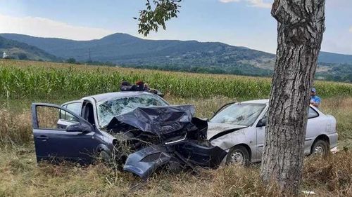 Accident în lanţ pe DN2, în Buzău/ Două persoane au fost rănite, una fiind în stare gravă