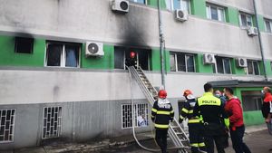 Maia Sandu, mesaj de condoleanţe pentru victimele incendiului de la Spitalul de Boli Infecțioase din Constanţa: ”Suntem alături de ei și de întreg poporul României”