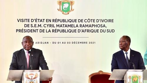 Președintele Africii de Sud denunță un „apartheid sanitar”, din cauză că varianta Omicron a fost detectată prima oară în țara sa / Izolarea de restul lumii este un gest „regretabil, injust și contrar științei”