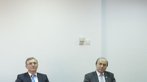 Confruntarea dintre procurorul general și ministrul Justiției: Toader - Vă place funcţia de general, în momente cheie aţi fost ba în China, ba în Africa de Sud / Lazăr: Propunerea de revocare este nelegală, ministrul nu îl poate evalua pe procurorul general