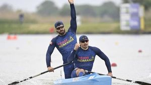 Canotorii români Ilie Sprincean şi Oleg Nuţă s-au calificat la Jocurile Olimpice de la Paris
