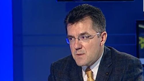 Pariu pe un cal mort întruchipat de o „lebădă neagră”: cum a fost susținut AUR de Dan Dungaciu, analistul cu post la Academie care a monopolizat discursul pe Republica Moldova
