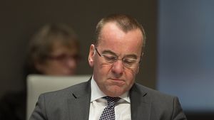 Ministrul german al Apărării: Scandalul de spionaj, cauzat de o „greşeală individuală” / Unul dintre participanţii la discuţia interceptată de ruși ar fi folosit o „conexiune neautorizată”