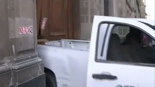 Manifestanții au spart ușa palatului prezidențial din Ciudad de Mexico