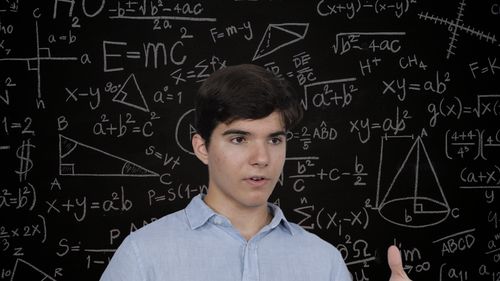 La 18 ani, face o radiografie lucidă a sistemului de învățământ românesc / Cum a ajuns un licean din România cel mai bun din lume la matematică ? / Vezi povestea vineri, într-un nou reportaj InspiRo