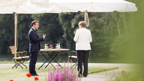 Emmanuel Macron a primit-o pe Angela Merkel în ultima vizită a acesteia în Franța în calitate de cancelar