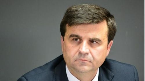 Ce program au candidaţii la şefia marilor parchete / Scutea (PG) vrea să reducă numărul achitărilor şi dosarelor vechi / Hosu (DIICOT) vrea să combată marea evaziune / Bologa (DNA): serviciile nu mai livrează informaţii