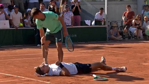 VIDEO: Faza zilei la Roland Garros: a câștigat meciul, dar nu s-a mai putut ridica de pe teren