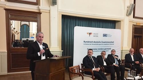„Regulile se schimbă zilnic”. Directorii Aumovio și Bosch critică la Sibiu instabilitatea economică și birocrația / ”Nu poți face investiții pentru că nu știi dacă regulile vor fi altele poimâine”