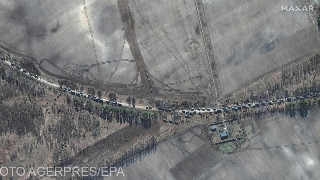 Convoiul militar rusesc care se apropie de Kiev se întinde pe 64 de kilometri, arată imaginile din satelit