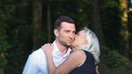 Lidera partidului Reunirea Națională (RN, dreapta populistă/extremă) Marine Le Pen va putea, teoretic, candida la alegerile prezidențiale din Franța din 2027. Justiția a confirmat sentința de ineligibilitate pronunțată anul trecut împotriva ei, dar a scurtat-o