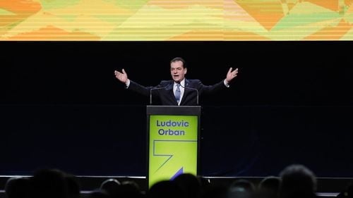 Cu cine se consultă Orban pe tema anticipatelor: A invitat la Palatul Victoria doar partidele care au anunțat că sunt favorabile alegerilor înainte de termen