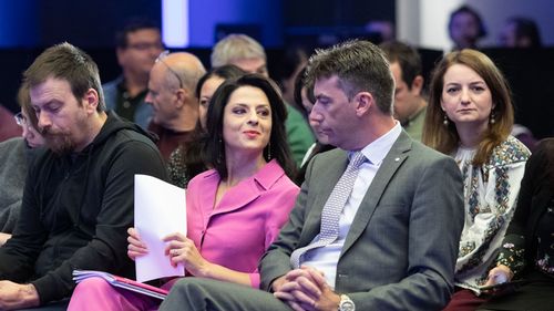 Europarlamentarii REPER le cer lui Iohannis, Ciucă și Aurescu să susțină eliminarea unanimității în deciziile UE: ”Agenda uniunii e ținută ostatică de populiști și șantajiști”