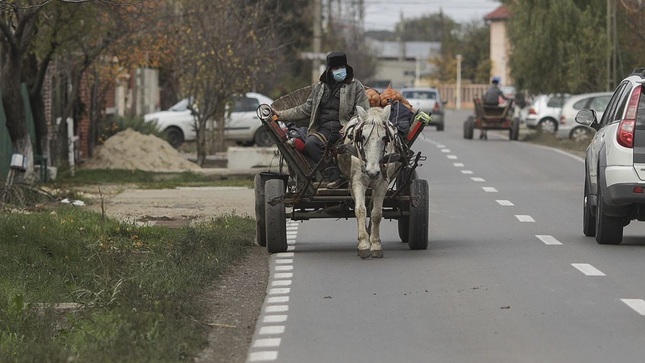 O comună din Călărași cu buget anual de 10 milioane de lei alocă echivalentul a un sfert din acești bani pentru digitalizare / Asfaltările și renovarea școlii, pe planul doi pentru autorități