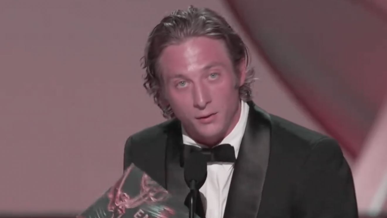 Premiile Emmy 2024: De ce a fost cenzurat Jeremy Allen White din „The Bear” în timpul discursului său