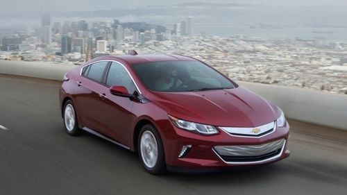 O afacere de 20 de miliarde de dolari. Joe Biden promite să înlocuiască parcul auto al guvernului SUA de aproximativ 650 de mii de mașini cu vehicule electrice fabricate de muncitori americani